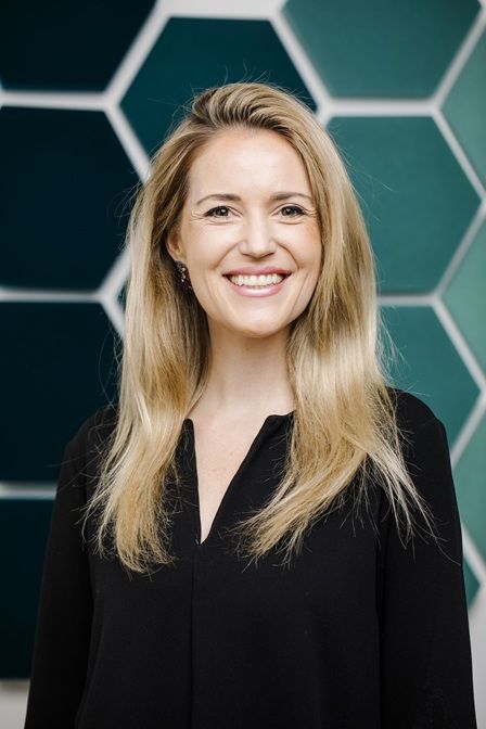 Porträtfoto von Viola Pondorfer (halbes Gesicht)